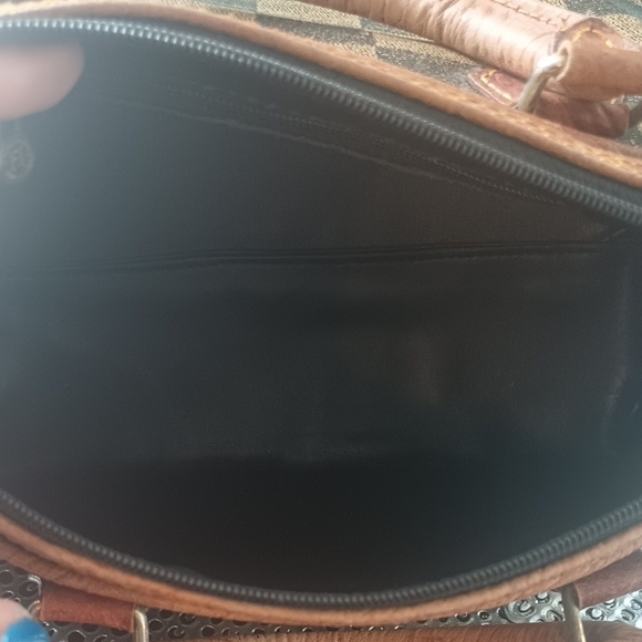 Fendi Pelican Vintage Boston Bag. - Picture 9 of 11